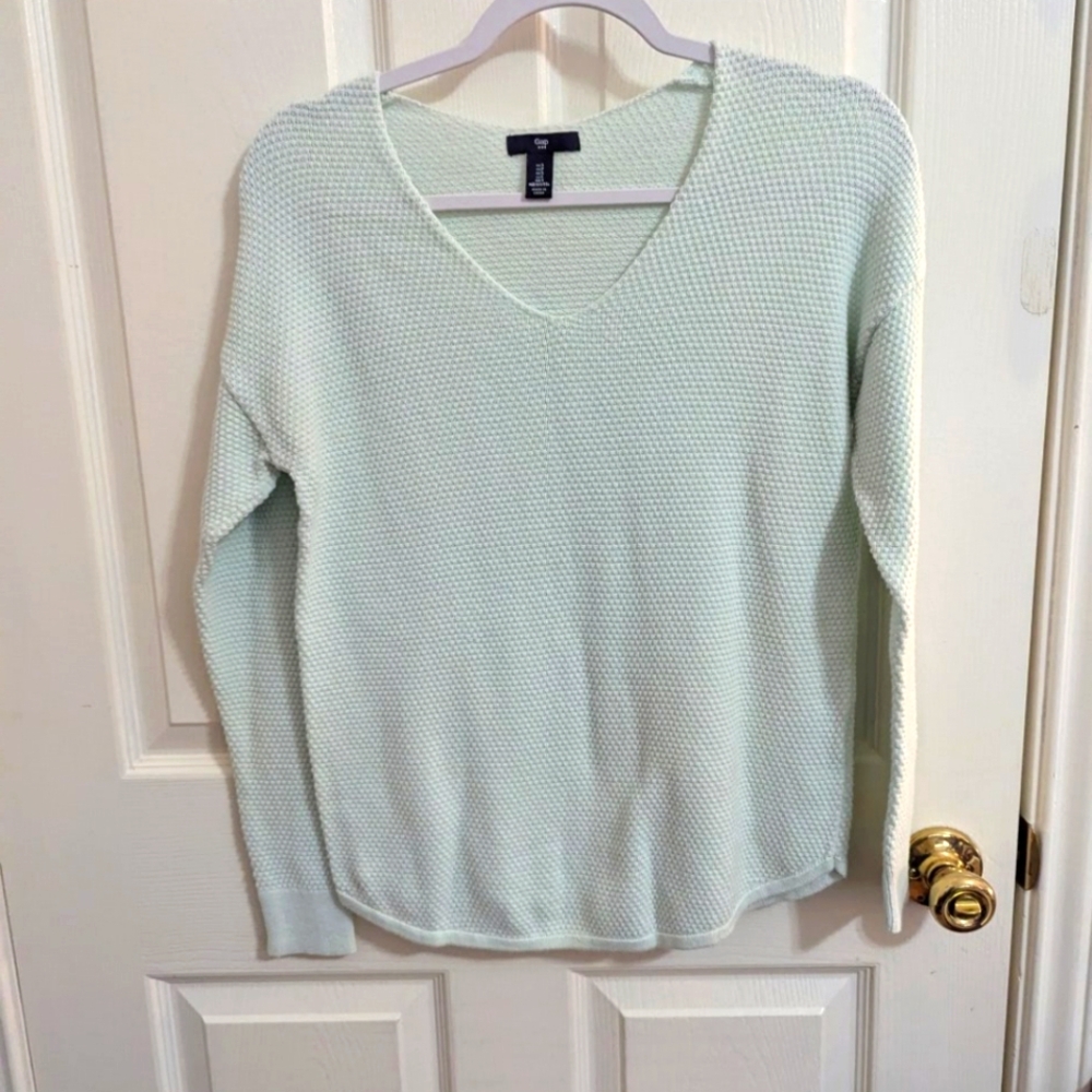 3/$15🧡 Gap Women's Sweater - Picture 1 of 9